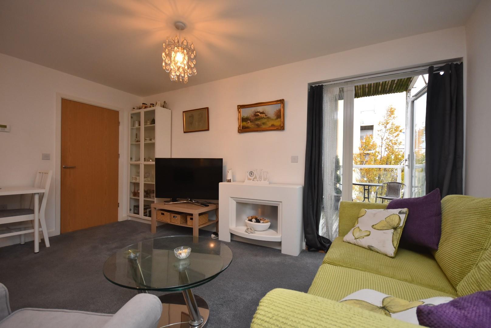 2 Wain Close, Penarth, CF64 1TJ